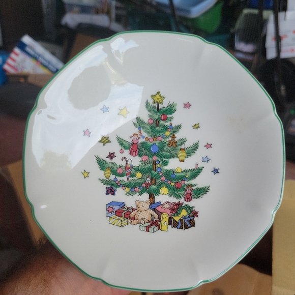 Nikko Holiday Nikko 6inch Holiday Elevated Candy Dish Poshmark